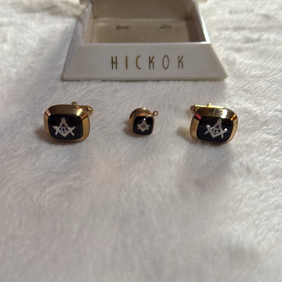 Vintage Masonic cuff links/ lapel pin - Picture 2 of 6